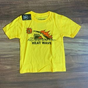 Volcom tee 2T NWT